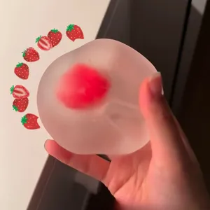 Juguetes Antiestrés de Mochi de Fresa para Aliviar el Estrés y Desahogar la <span class=keywords><strong>Ira</strong></span>, Juguetes de Rebote Lento para Aliviar el Estrés para Amigos - Product Image 1