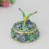 SHINNYGIFTS Boîte à Bijoux Colibris pour Bagues, Cadeau de Noël, Émail Durable, Fermeture Magnétique, Rangement de Bijoux, Décoration d'Intérieur