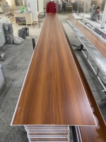 Honduras El Salvador Pvc Plafond Pared Techo Intérieur Tablilla Pvc Panneau de plafond en bois Panneau Pvc Latte pour Faux Ciel