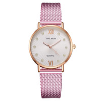 Montre pour femme à motif romain incrustée de diamants, personnalisable en usine, bracelet en plastique, mouvement à quartz, modèle très vendu