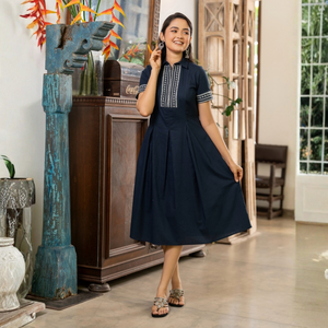 เดรสผ้าลินินสีน้ำเงินกรมท่าปักลายประดับซิป ทนทานสำหรับผู้หญิง - Product Image 3