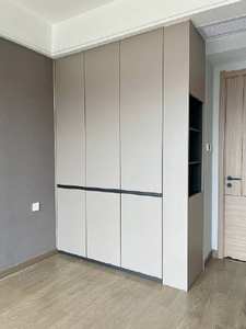 Armoire minimaliste sur mesure, durable et élégante, pour un rangement efficace de la garde-robe - Product Image 6