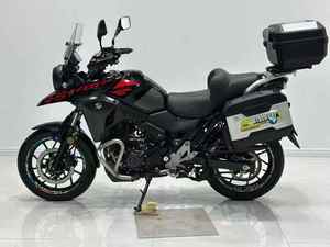 มอเตอร์ไซค์ DL250 248 ซีซี เครื่องยนต์แบบสองสูบเรียง ระบายความร้อนด้วยน้ำ พร้อมระบบ ABS TCS เกียร์ 6 สปีด รุ่น AdventurMotorcycle - Product Image 2