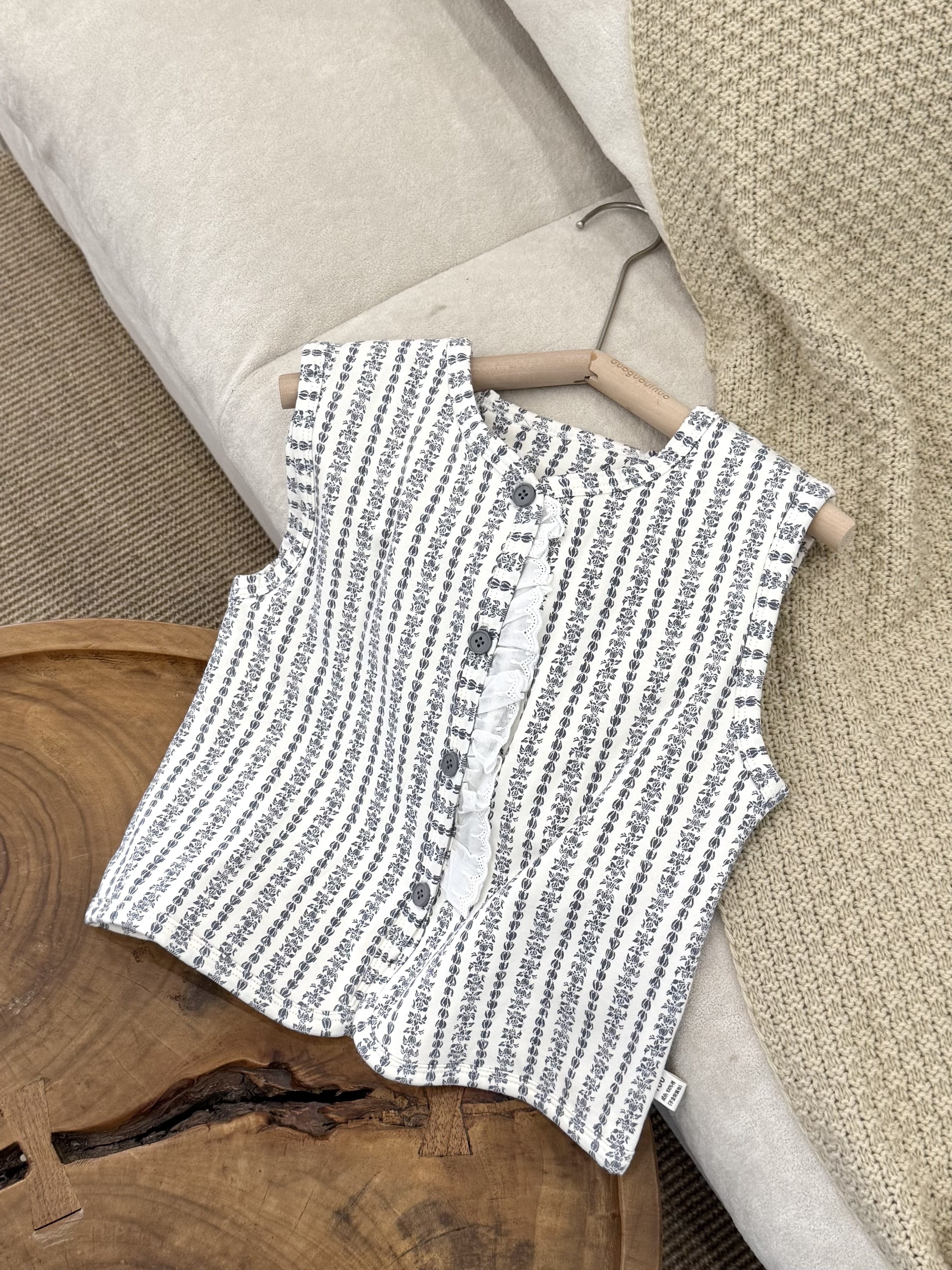 Lace Stripes