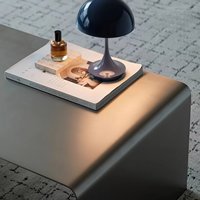 Table basse carrée moderne en acier inoxydable pour petits salons - Meuble léger, écologique et multifonctionnel pour la maison