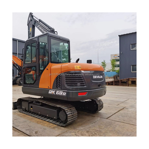 Nouvelle pelle sur chenilles DEVELON 6 tonnes DX60D en stock - Product Image 2