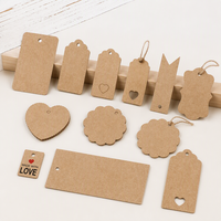 Étiquettes suspendues personnalisées en papier kraft de forme spéciale, étiquettes imprimées pour vêtements, sacs et chaussures