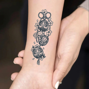 Tatuaje temporal de estilo tradicional Oriental, <span class=keywords><strong>muñeca</strong></span> Daruma, tatuaje semipermanente, resistente al agua, dura 2 semanas, tatuaje de hierbas <span class=keywords><strong>para</strong></span> brazo - Product Image 3