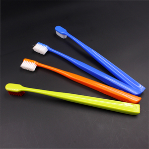 Brosse à dents adulte manche en caoutchouc souple avec grand <span class=keywords><strong>espace</strong></span> pour l'impression - Product Image 4
