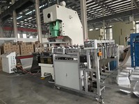 Machine de production rapide de barquettes jetables en aluminium, de plats en aluminium et de conteneurs en aluminium