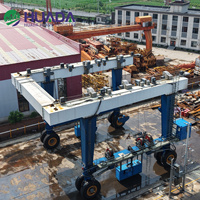 Grue hydraulique mobile sur mesure pour levage de bateaux marins, solution de manutention de bateaux pour chantier naval