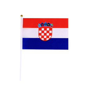 Drapeau serbe à agiter à la main pour événements et festivals - Product Image 2