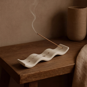 MAXERY Porta Incienso de Cerámica Nórdica Ondulada, Quemador de Varillas con Forma de Ola, Bandeja Larga Recolectora de Cenizas, Decoración Moderna Wabi-Sabi <span class=keywords><strong>para</strong></span> Meditación y Hogar - Product Image 1