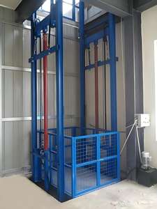 Un élévateur hydraulique à rail unique, à commande tactile, pour la manutention de matériaux industriels lourds - Product Image 4