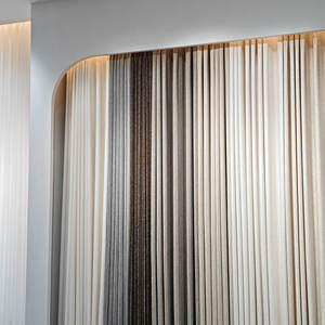 Rideaux occultants en polyester à texture lin, avec motifs imprimés et broderies, insonorisants, avec crochets - Product Image 6