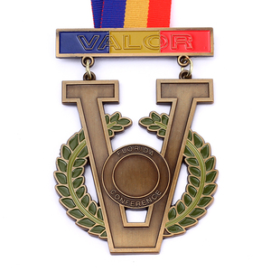 Médaille de défi vierge fabriquée en Chine, médaille en métal doré 3D, récompense de marathon, médailles de sport en bronze avec rubans - Product Image 4