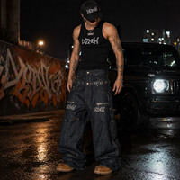 DiZNEW Jean cargo en denim brut pour homme, coupe large empilée, poches utilitaires, ceinture à œillets, pantalon streetwear, usine OEM ODM sur mesure