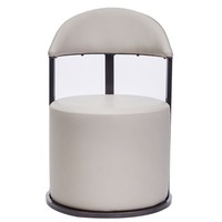 Chaise en métal de style italien moderne et luxueux avec dossier rembourré pour salon, salle à manger, bureau ou dressing