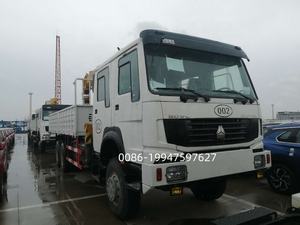 Nueva cabina de tripulación 400hp SINOTRUK HOWO camión todoterreno 6x6 con grúa - Product Image 4