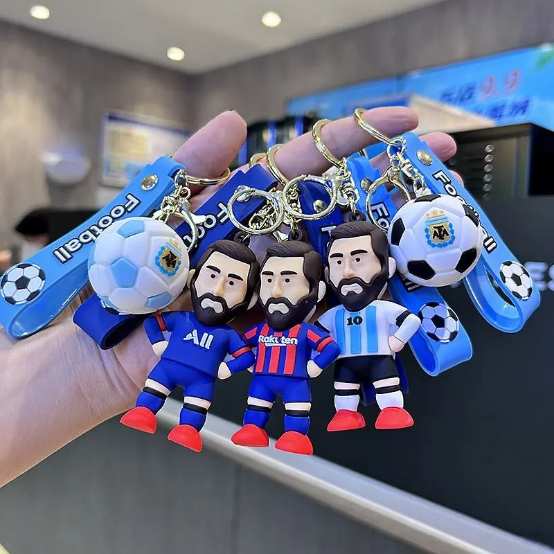 Yeni popüler 3d karikatür messi anahtarlık futbol takımları yıldız pvc kauçuk jersey oyuncak anahtarlıklar