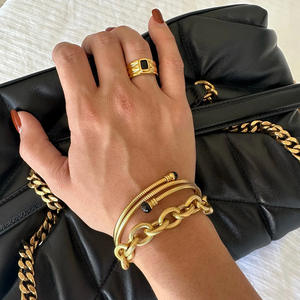 กำไลข้อมือสแตนเลสชุบทอง 18K ลายผีเสื้อประดับเพชร สไตล์พุทธ ดีไซน์ทันสมัย ขายดีสำหรับผู้หญิง - Product Image 2