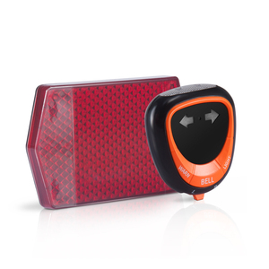 Feu arrière intelligent pour vélo : clignotants rouges vifs et <span class=keywords><strong>alerte</strong></span> de freinage pour un cyclisme sécurisé, rechargeable par USB, montage facile - Product Image 1