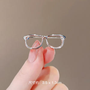 Haute qualité mode argent lunettes broches femmes costume décoratif tendance broches broches - Product Image 1