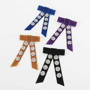 กิ๊บติดผมวิน<span class=keywords><strong>เท</strong></span><span class=keywords><strong>จ</strong></span>ของผู้หญิงพร้อมริบบิ้นกำมะหยี่และโบว์ดอกไม้พลอย<span class=keywords><strong>เท</strong></span>ียมอุปกรณ์เสริมผม - Product Image 1