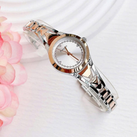 Montre à quartz pour femme, argentée, avec anneau de diamants simple, bracelet en acier inoxydable fin, cadran transparent, pour le quotidien, les loisirs, la mode et le luxe