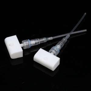 Venta al por mayor de alta calidad de plástico PP tamaño de bolsillo 20ml blanco negro claro vacío tarjeta de crédito botella de perfume con tapa de spray - Product Image 5