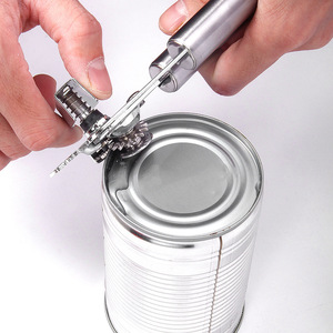 Abrelatas manual de acero inoxidable, herramienta de cocina resistente con función de abridor de botellas para una apertura fácil - Product Image 3