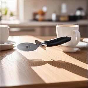 Rodillo Cortador de Pizza de Acero Inoxidable 430, Utensilios de Plástico para Hornear Galletas, Herramientas Esenciales para Hornear Pizza - Product Image 3