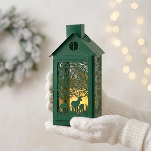 Decoración Navideña 2026, Faroles de Metal con Forma de Casa en Color Verde, con Recortes de Ciervos y Árboles - Product Image 2