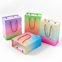 Sac cadeau en papier texturé crocodile dégradé arc-en-ciel avec poignée en corde rouge, emballage de luxe pour bijoux, vêtements, vente au détail