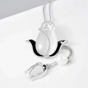 สร้อยคอโอปอลไข่มุกทิวลิปคริสตัลเป็นประกายสายโซ่งูแฟชั่นเกาหลีสำหรับตกแต่งยาวปรับได้ - Product Image 2