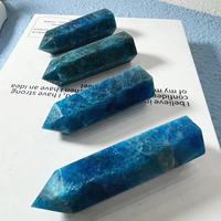 Vente en gros de tours de cristal d'apatite bleue naturelle pour la guérison, la méditation, la décoration intérieure et les cadeaux