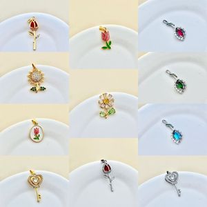 Daisy Pendant <b>Silver</b> Zircon Inlaid Claw Setting Themed Flower <b>Charm</b> DIY Jewelry Necklace Accessory Everyday Wear Unisex - Product Image 1