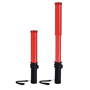 Bâton de signalisation LED extensible avec base magnétique et sifflet, baguette de signalisation rechargeable - Product Image 1