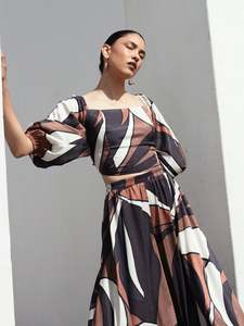 Oem Tùy Chỉnh Thời Trang Mô Hình Thanh Lịch Nửa Tay Áo Crop Tops Áo + Quần Chân Rộng Quần Phù Hợp Với 2 Mảnh Thiết Lập Phụ Nữ Quần Áo - Product Image 3