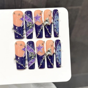 <span class=keywords><strong>Uñas</strong></span> Postizas Acrílicas con Diseño 3D Estilo Académico Vintage con Patrón Rojo Y2K, Hechas a Mano, con Acabado Brillante en Gel, Forma Almendrada, Personalizadas - Product Image 3