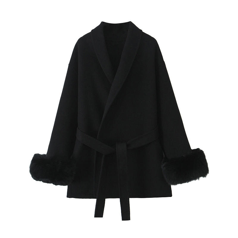 เสื้อโค้ทขนสัตว์สีดำหรูหรา