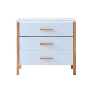 Commode à 3 tiroirs PINEA de qualité supérieure pour chambre de bébé, design esthétique et fonctionnel, crée une atmosphère paisible et inspirante - Product Image 1