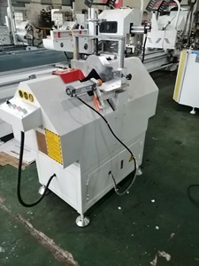 Scie à cadre de fenêtre et de porte de 1,5 kW, profondeur de coupe de 20 à 60 mm, machine à découper en V pour PVC, UPVC et plastique - Product Image 5