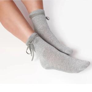 <span class=keywords><strong>Calcetines</strong></span> de Yoga Pilates <span class=keywords><strong>Nina</strong></span>, Color Gris Nude, Nuevos <span class=keywords><strong>Calcetines</strong></span> de Pilates Personalizados - Product Image 3