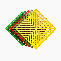 Dalles de sol emboîtables modernes en plastique PP, tapis modulaire amovible pour entrepôt intérieur et salle d'exposition