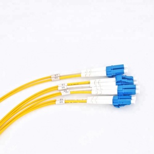 Cable de Fibra Óptica de Alta Venta, 8F MPO/APC(<span class=keywords><strong>F</strong></span>)-LC/UPC SM 3M para Red FTTH - Product Image 3