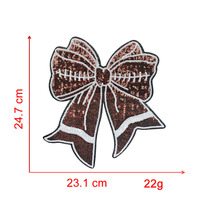 En gros, patchs thermocollants en forme de nœud pour le sport (football, baseball), avec motifs 'Big Game' et 'Gay Ball', et patchs nœud en sequins roses pour vêtements universitaires féminins