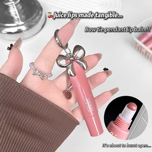 ลิปกลอส LUCKGO สูตรมิเนอรัลเหลว เนื้อฉ่ำวาว กันน้ำ สีชัด ติดทนนาน พร้อมจี้โบว์ถอดได้ 4 เฉดสี บำรุงริมฝีปากชุ่มชื้น - Product Image 4