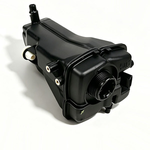 ถังพักน้ำหล่อเย็น OE 17138093924 สำหรับ BMW G80 G82 G83 G87 G81 Touring ถังพักน้ำหล่อเย็นหม้อน้ำ - Product Image 1