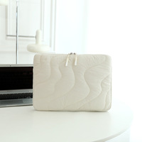 Sac pour ordinateur portable en nylon minimaliste style Ins pour ordinateur portable de 14 pouces, imperméable, léger, portable, sac de transport pour femmes, en forme de nuage
